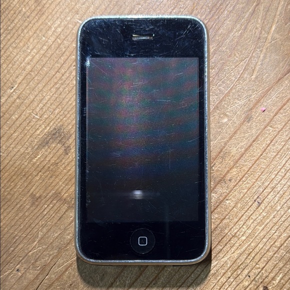 iPhone - Picture 1 of 3